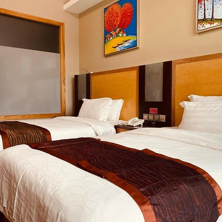 Meritz Hotel Miri Eksteriør billede