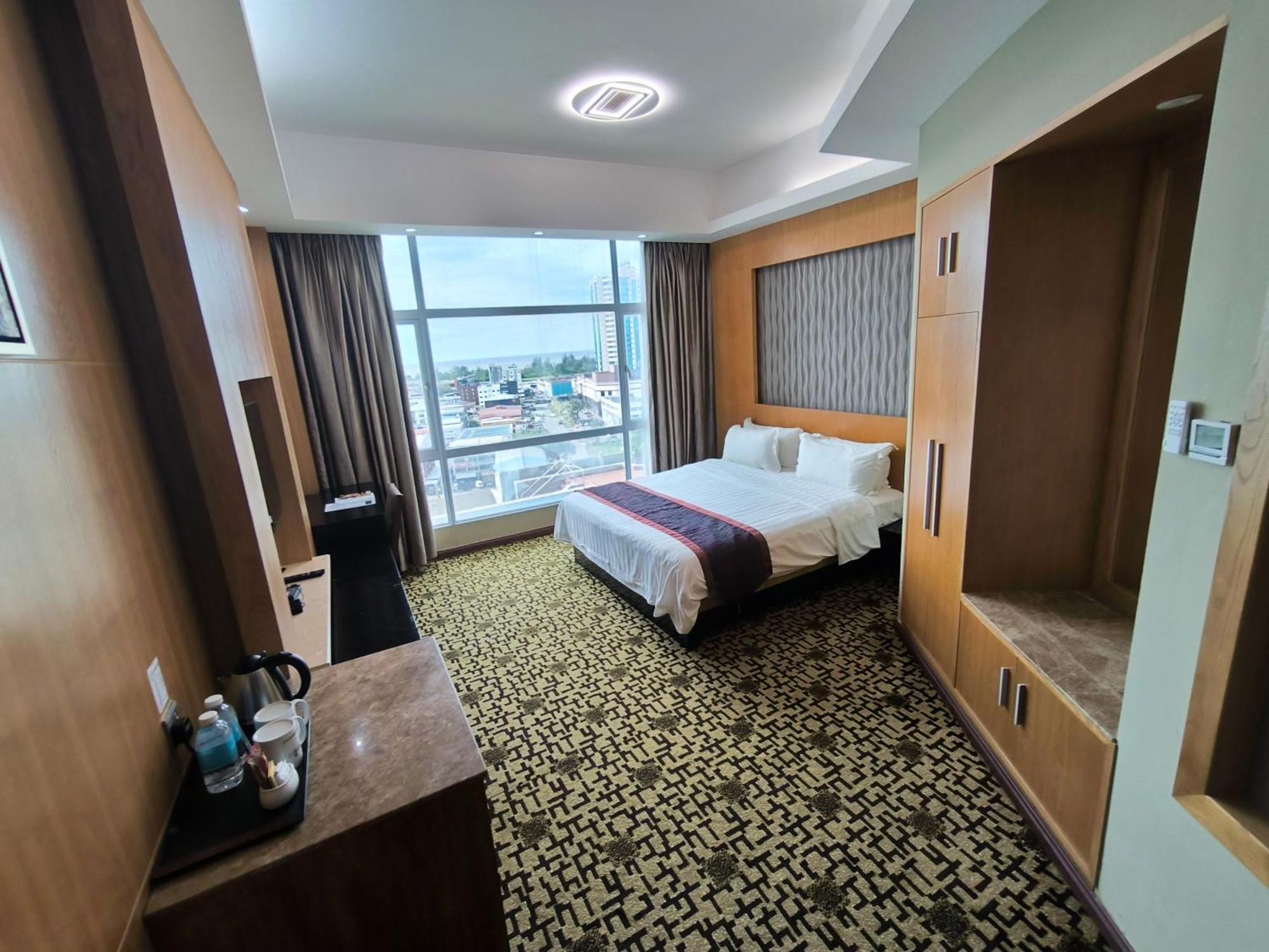 Meritz Hotel Miri Eksteriør billede